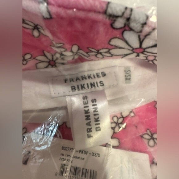 NWT Frankies Bikinis Jax Terry Floral Bucket Hat Pink Daisy - Picture 5 of 5